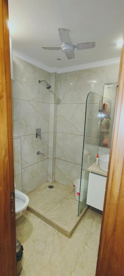 Vinanda Home Stay Új-Delhi Kültér fotó